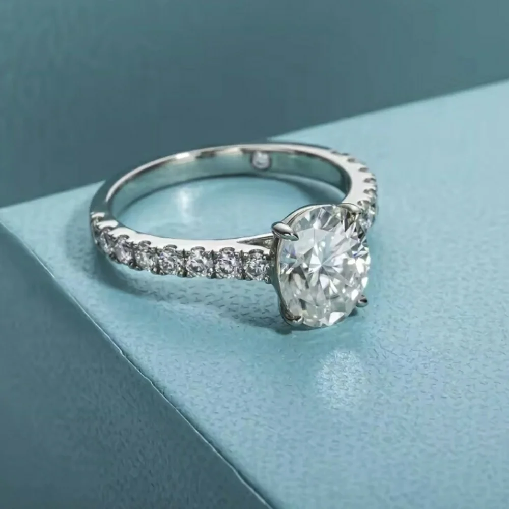NWOT Anu Jewel 2 Carat Moissanite Engagement Ring Size 6
